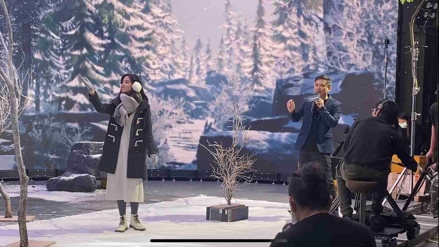 2121非凡以ALED先进显屏技术，，与金马奖视觉特效团队“再现影像”携手合作打造LED虚拟摄影棚，，提供沉浸式表演体验，，，，并精简拍摄成本与时间